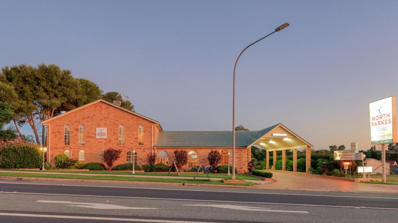 North Parkes Motel Esterno foto
