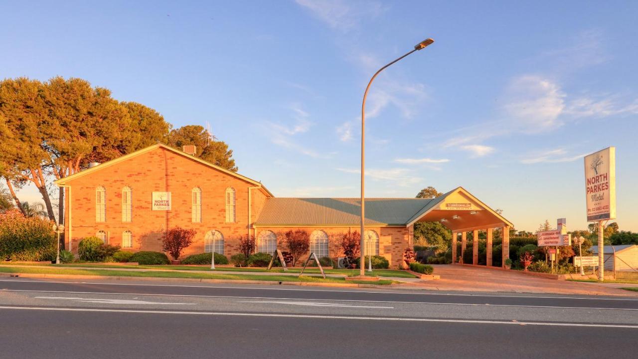 North Parkes Motel Esterno foto