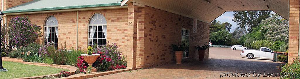 North Parkes Motel Esterno foto