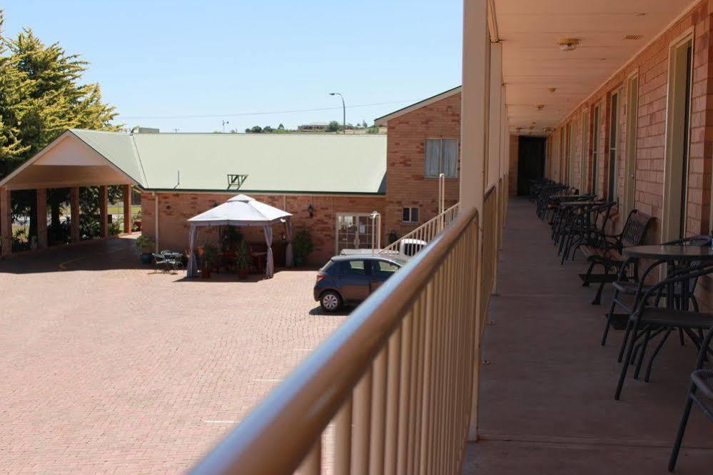North Parkes Motel Esterno foto